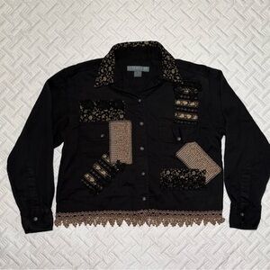 Upper West Side brand button-down shirt features patchwork details & lace hem